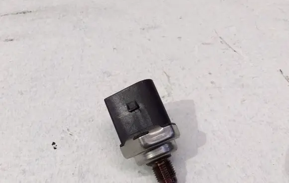 Fuel pressure sensor