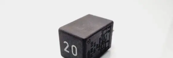 Volkswagen Golf II Other relay 171955529