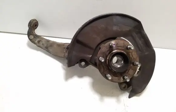 Nissan Navara D23 Front wheel hub