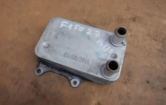 Engine oil radiator