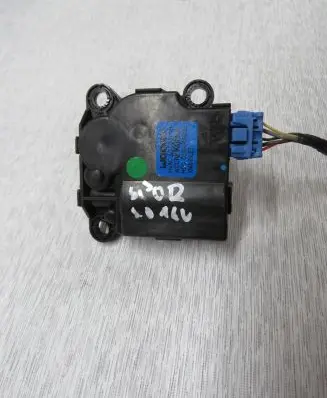 KIA Sportage A/C air flow flap actuator/motor 