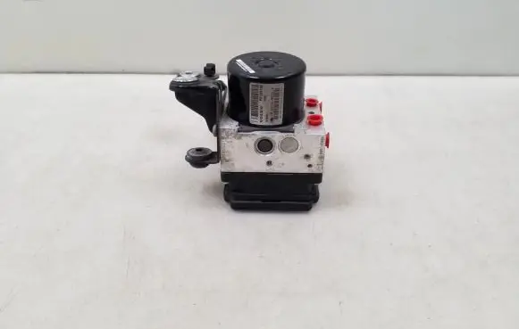 Volvo XC60 ABS Pump 31329139