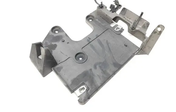 Ford Mustang VI Other engine bay part FR3A12A692BE F150Y F8466