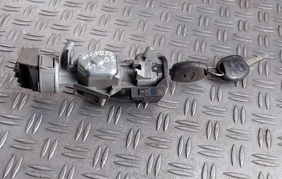 Ford Mondeo MK IV Ignition lock 3M513F880AD 6e5t15607ba