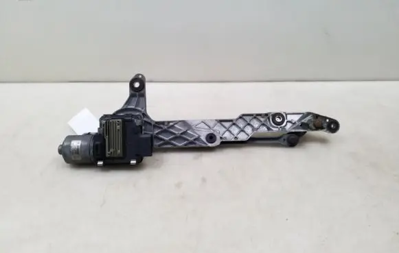 Volkswagen Phaeton Front wiper linkage and motor