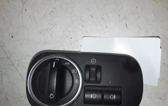 Land Rover Discovery 4 - LR4 Light switch AH2213A024AC