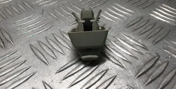 Volvo XC40 Sun visor clip/hook/bracket 