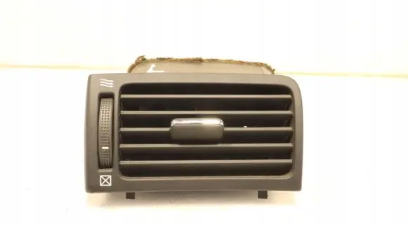 Toyota Avensis T250 Dashboard side air vent grill/cover trim