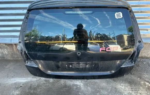 Volvo V70 Tailgate/trunk/boot lid 30674837