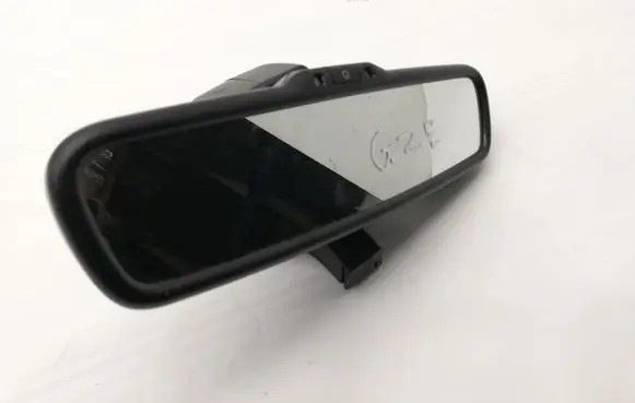 Rear view mirror (interior)
