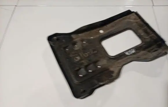 Mercedes-Benz C W203 Battery box tray