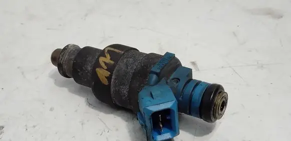 Volvo S70 V70 V70 XC Fuel injector 1389563