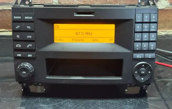Mercedes-Benz Sprinter W906 Radio/CD/DVD/GPS head unit A9069006102 A9069013801 A0009029019
