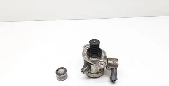Volvo V60 Fuel injection high pressure pump BM5G9D376BA 0261520077