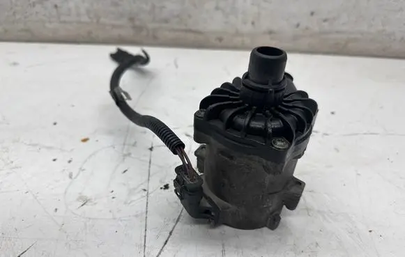 BMW X5 F15 Electric auxiliary coolant/water pump 701360160 7566335