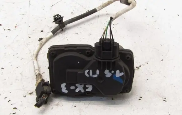 Mazda CX-3 Throttle body valve S55013J40