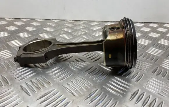 Ford Fusion II Piston with connecting rod RF8E5G6205AB
