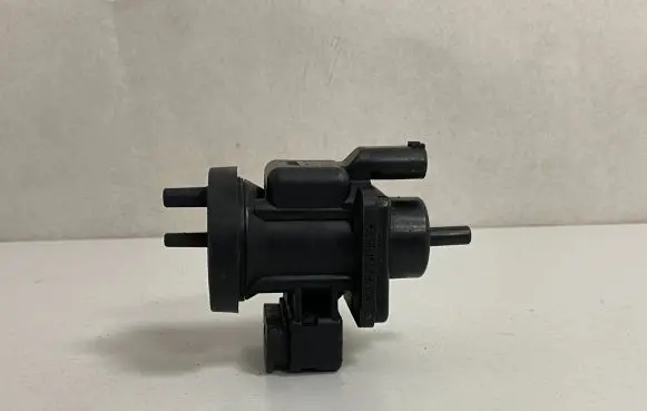 Mercedes-Benz C W203 Turbo solenoid valve 0005450427
