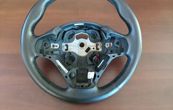 BMW 4 F32 F33 Steering wheel 9864178 32309864178 SW986413801