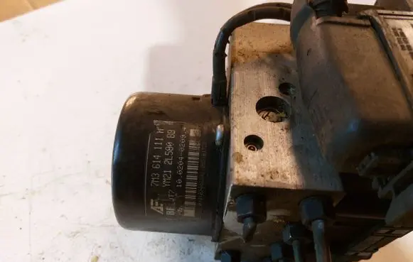 Ford Galaxy ABS Pump 1J0907379P