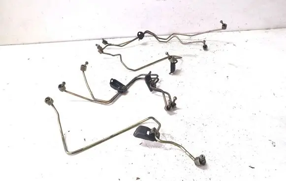 Mercedes-Benz E W210 Fuel injector supply line/pipe 