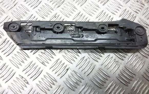 Volkswagen Touran I Front bumper mounting bracket 1T0807049