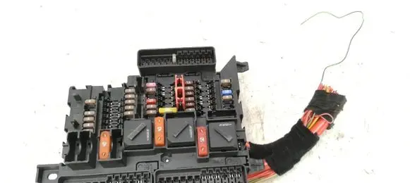 BMW X1 F48 F49 Fuse module 9270355 9360501 J78270