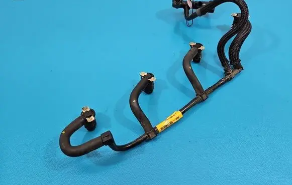 Nissan Juke I F15 Fuel line pipe 166714557R IMPRK1576562