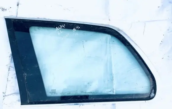 Rear side window