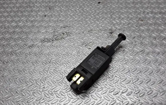 Volkswagen Transporter - Caravelle T4 Brake pedal sensor switch 191945515B