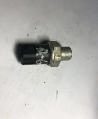 Audi A6 S6 C5 4B Air conditioning (A/C) pressure sensor 8D0959482B
