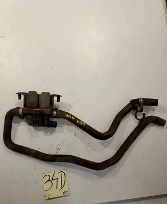 BMW 5 E39 Coolant heater control valve 8374995
