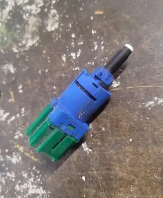 Peugeot 508 Brake pedal sensor switch 9672407680