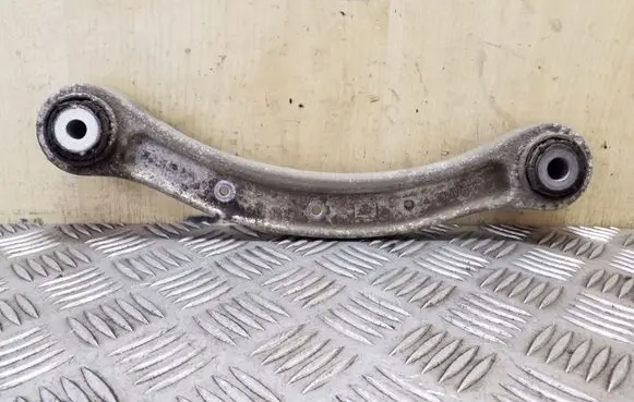Rear control arm