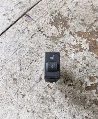 Ford C-MAX I Seat heating switch 3M5T19K314AC D3L0A 7777