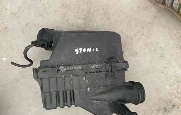 KIA Stonic Air filter box