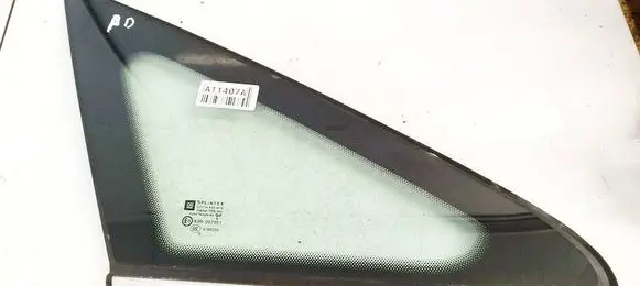 Opel Zafira B Front triangle window/glass AS2