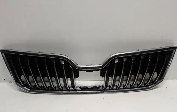 Skoda Superb B8 (3V) Front bumper upper radiator grill 3V0853653B