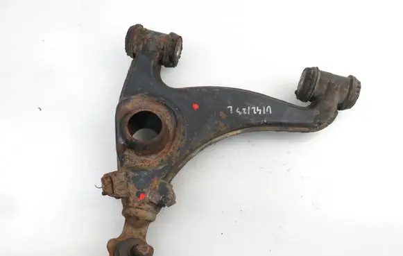 Mercedes-Benz E W124 Front control arm