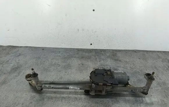 Skoda Octavia Mk2 (1Z) Front wiper linkage