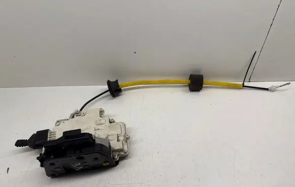 Audi A6 S6 C6 4F Rear door lock