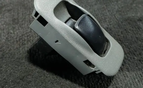 Mitsubishi Space Star Electric window control switch