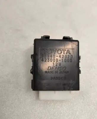 Toyota RAV 4 (XA30) Window wiper relay 8594042020 4230001000