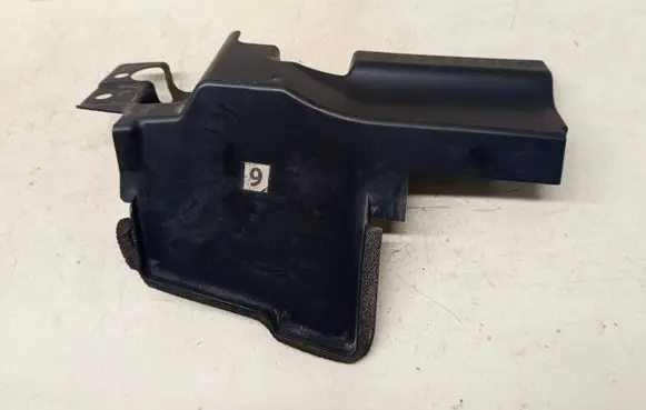 Nissan Qashqai+2 Other engine bay part 62823BB50A