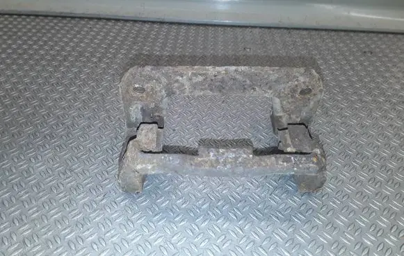 Mercedes-Benz A W169 Brake caliper pad carrier rear 
