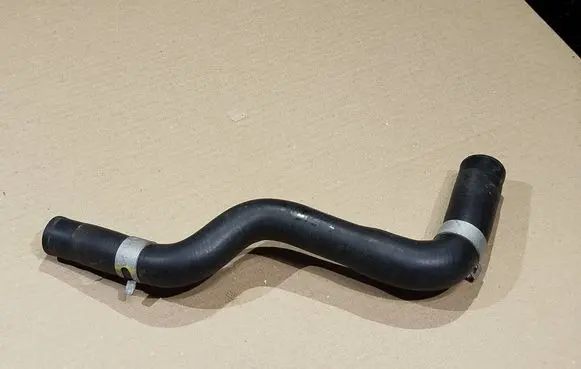 KIA Sportage Engine coolant pipe/hose 25450N7200