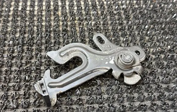 Volvo XC60 Engine bonnet/hood lock/latch loop/hook 30799172