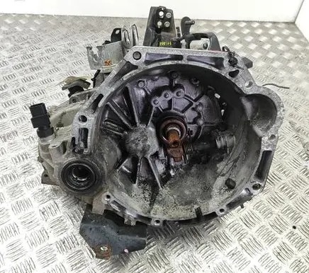 Hyundai i10 Manual 6 speed gearbox ME1671