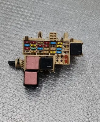 Renault Kangoo II Fuse module 8200574970C 64001189