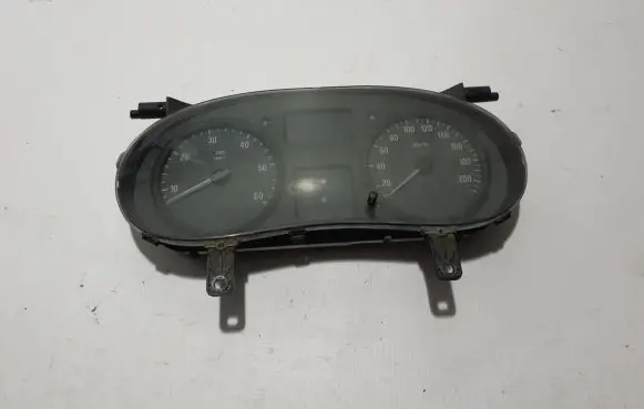 Opel Vivaro Speedometer (instrument cluster) 8200390135